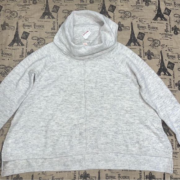 For Thee NWT! Heather Grey Turtleneck Sweater Size XL - Picture 8 of 15